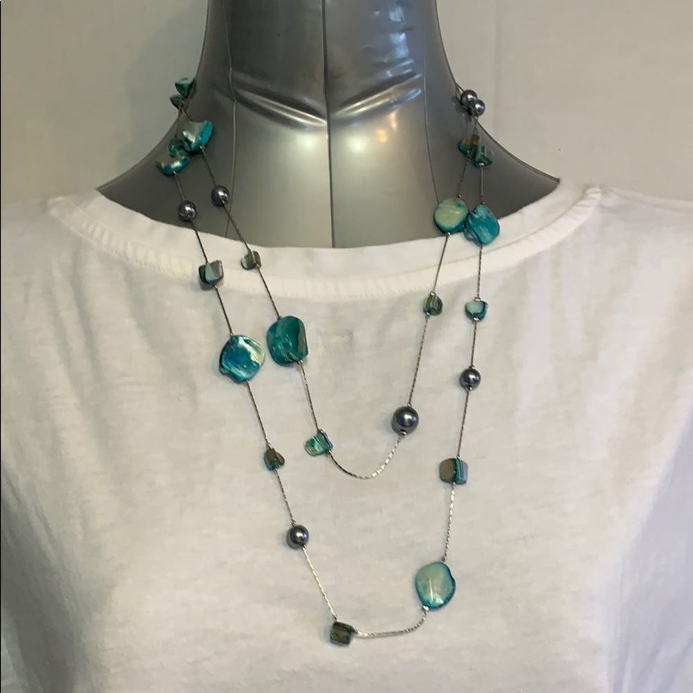 Double string necklace